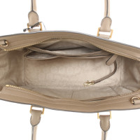 Michael Kors Handtasche aus Leder in Taupe