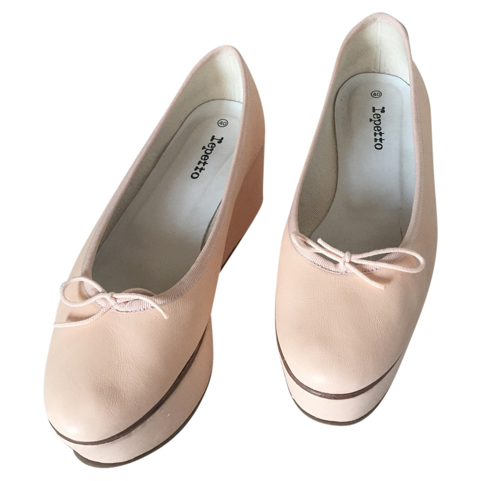 Repetto Slippers/Ballerinas Leather in Pink