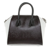 Givenchy Antigona Mini Lakleer