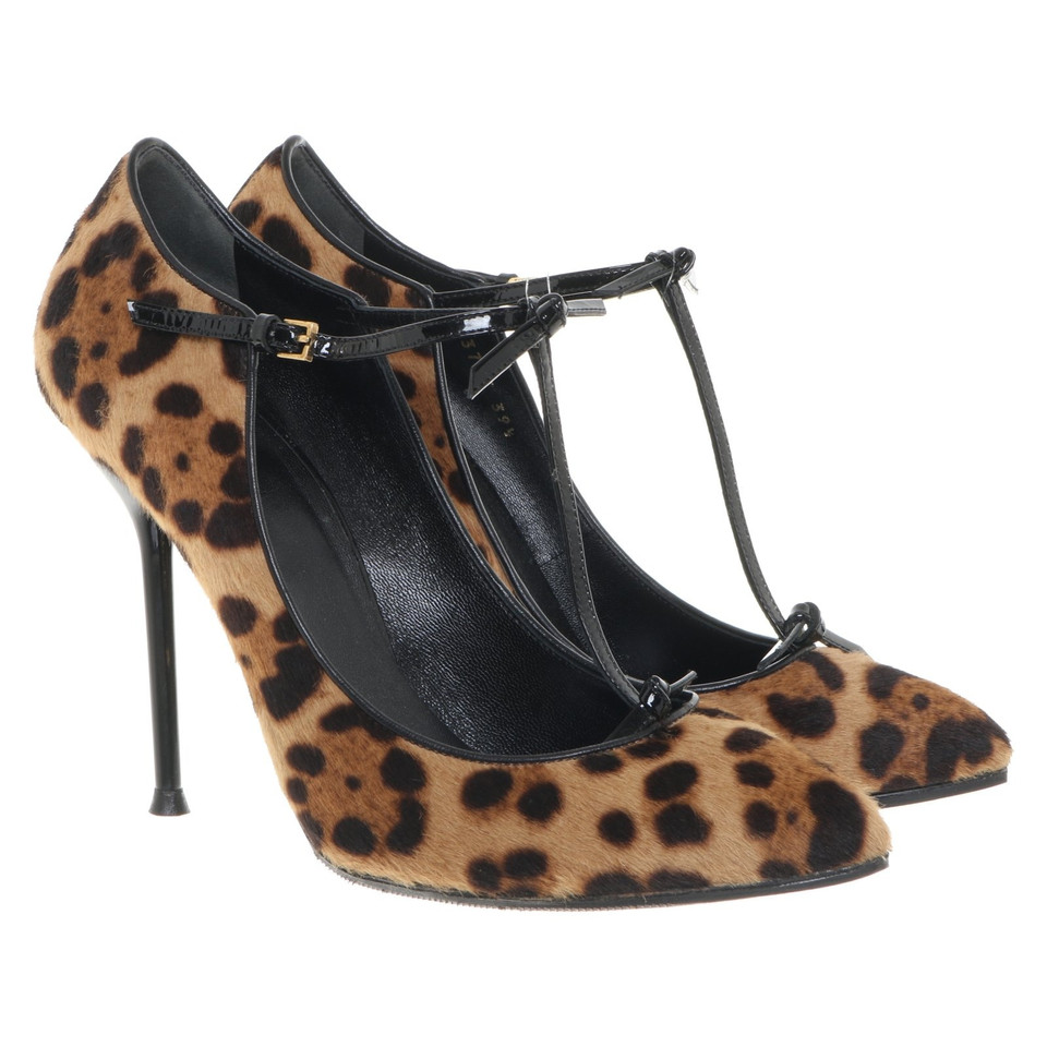Gucci Stilettos with leopard print