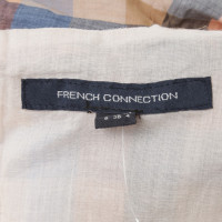 French Connection Condite con motivo scozzese