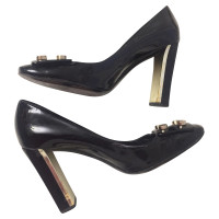 Gucci Pumps/Peeptoes Patent leather in Black
