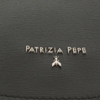 Patrizia Pepe Umhängetasche aus Leder in Schwarz