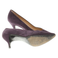 Prada pumps in violet