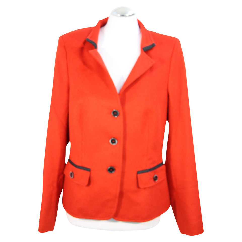 Basler Blazer in het rood