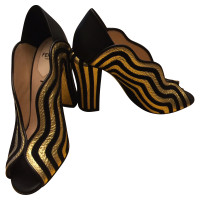 Fendi Pumps/Peeptoes aus Leder