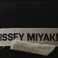 Issey Miyake Maxi-skirt in black