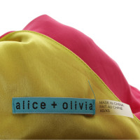 Alice + Olivia One-shoulder top in pink