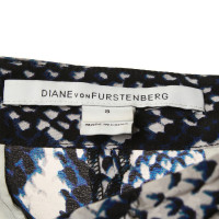 Diane Von Furstenberg Shorts in seta con stampa animalier