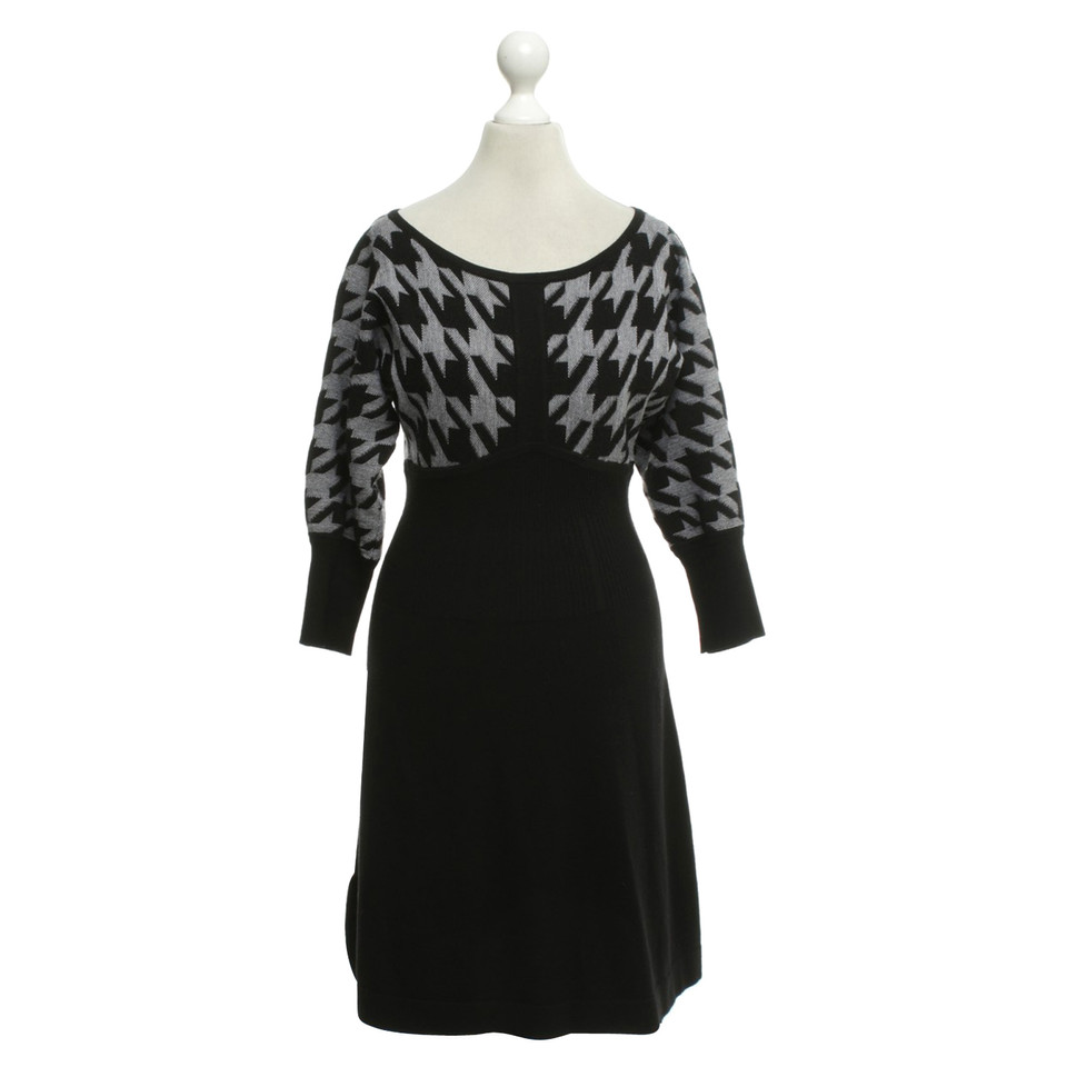 Karen Millen Knit dress with pattern