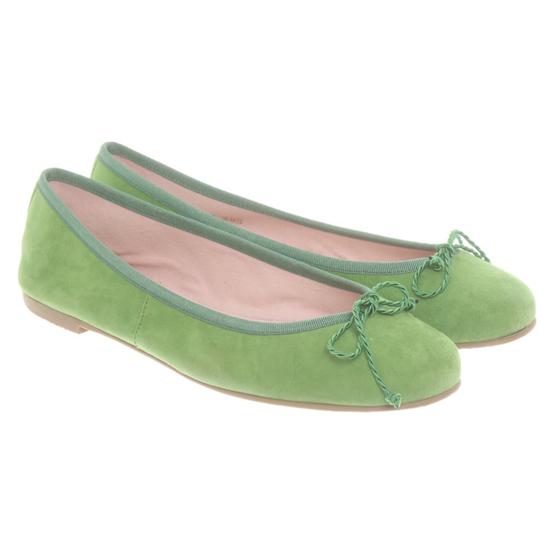 pretty green slippers