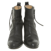 Acne Stiefeletten aus Leder in Schwarz