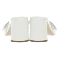 Miu Miu Pumps/Peeptoes aus Lackleder in Weiß