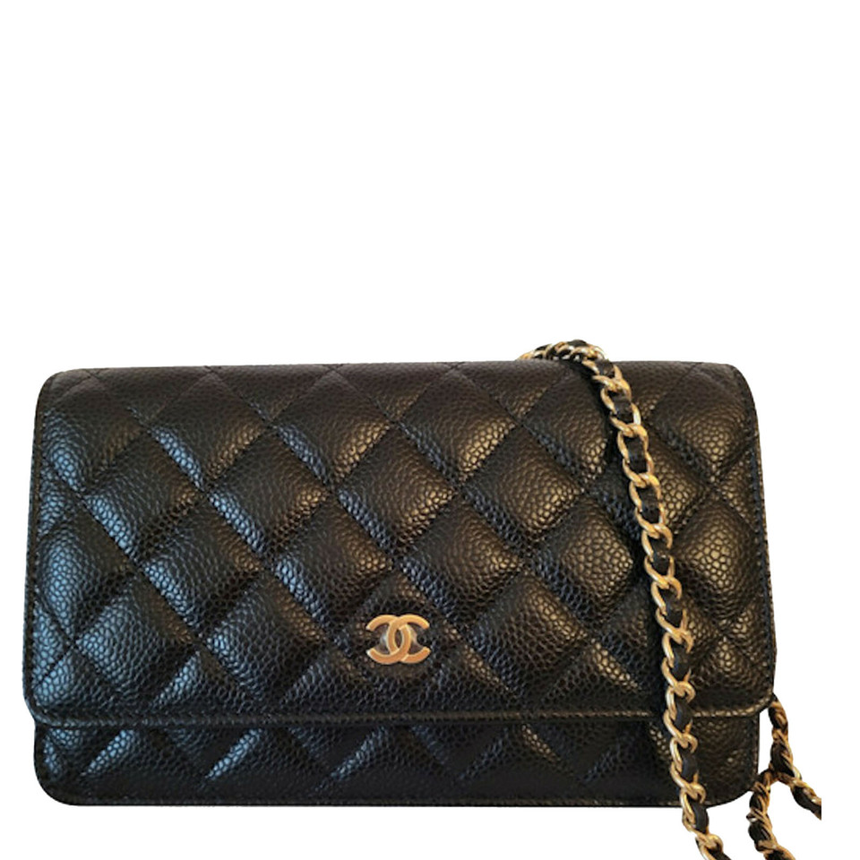 Chanel Timeless Wallet On Chain aus Leder in Schwarz