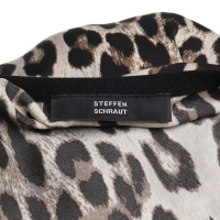 Steffen Schraut top with leopard pattern