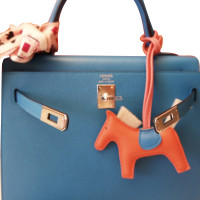 Hermès Kelly Bag 25 aus Leder in Blau