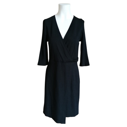 Topshop Kleid aus Viskose in Schwarz