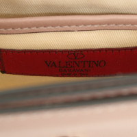 Valentino Garavani Umhängetasche aus Leder in Taupe