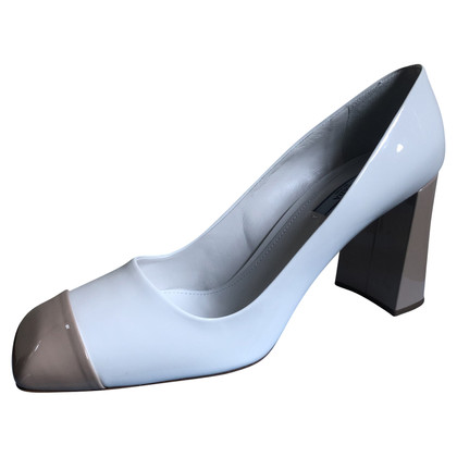 Prada Pumps/Peeptoes Patent leather in White