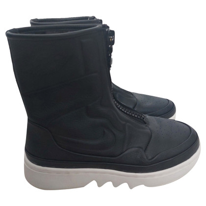 Jordan Sneakers aus Leder in Schwarz