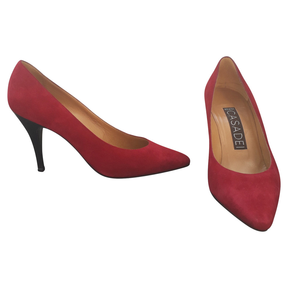 Casadei Pumps/Peeptoes aus Wildleder in Rot