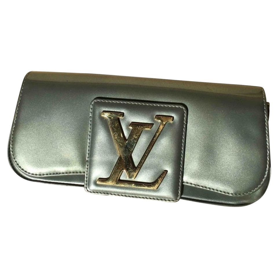 Louis Vuitton Sobe Clutch Patent leather in Grey