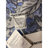 Issey Miyake Scarf/Shawl Silk