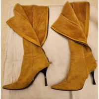 Casadei Stiefel aus Pelz in Gelb