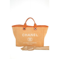 Chanel Deauville Maxi Tote in Oranje
