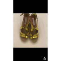 Stella McCartney Sandals Patent leather in Gold