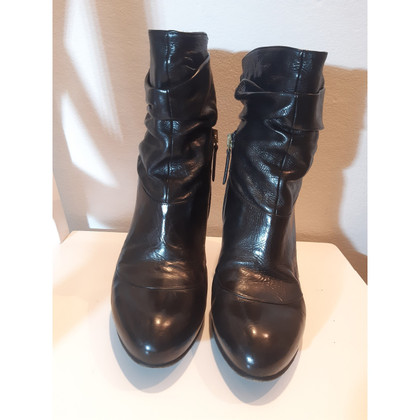 Sportmax Boots Leather in Black