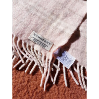 Burberry Scarf/Shawl Cashmere in Pink