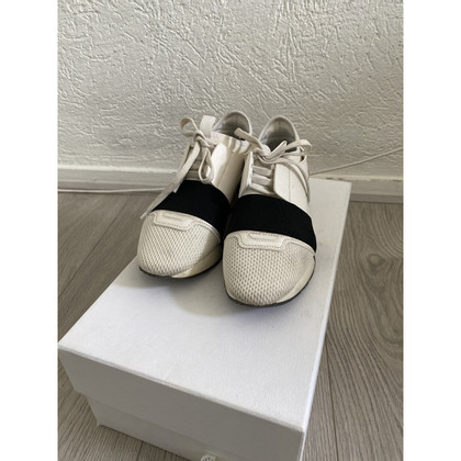 Balenciaga Sneaker in Pelle scamosciata in Bianco
