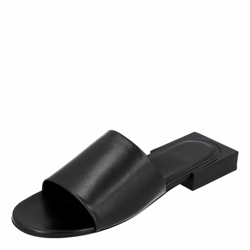 Balenciaga Sandalen aus Leder in Schwarz
