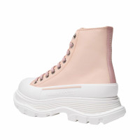 Alexander McQueen Sneakers aus Leder in Rosa / Pink