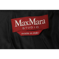 Max Mara Studio Jacke/Mantel aus Wolle in Schwarz
