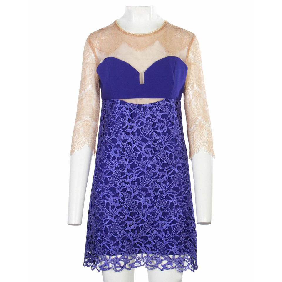 Three Floor Kleid in Violett