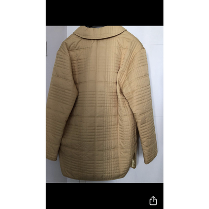 Burberry Jacket/Coat in Cream
