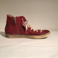 Leather Crown Sneakers aus Wildleder in Rot