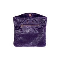 Balenciaga Clutch aus Leder in Violett