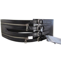 Alexander McQueen Black leather zipper belt.