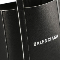 Balenciaga Everyday Tote aus Leder in Schwarz