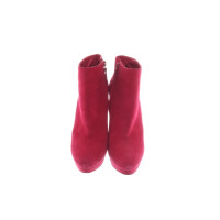 Alexander McQueen Ankle boots Leather in Fuchsia