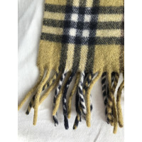Burberry Scarf/Shawl Wool in Ochre
