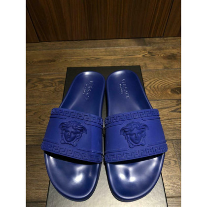 Versace Slippers/Ballerina's in Blauw