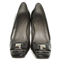Elie Tahari Slippers/Ballerinas Patent leather in Black