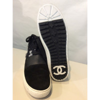 Chanel Chaussures de sport en Daim en Noir