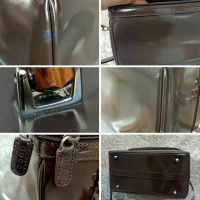 Gucci Travel bag Patent leather in Brown