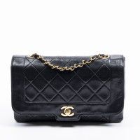 Chanel Flap Bag aus Leder in Schwarz