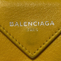 Balenciaga Tasje/Portemonnee Leer in Geel
